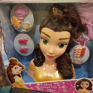Disney Belle Styling Head Doll - Brown Hair, Yellow Outfit, Pink Accessories